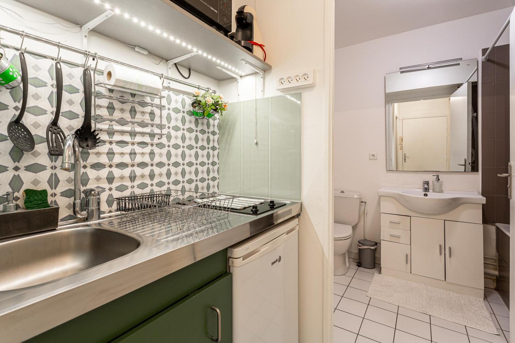 Studio Calme Et Accueillant Metro Charonne Paris Exterior photo